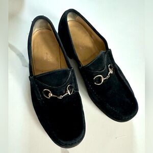 Size 8B Gucci horse bit black sued loafer, still gorgeous!
